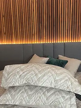 Snapshot of EmiilyAdams_ chatting on 11/08/25, 11:14 EmiilyAdams online show from 11/08/25, 11:14