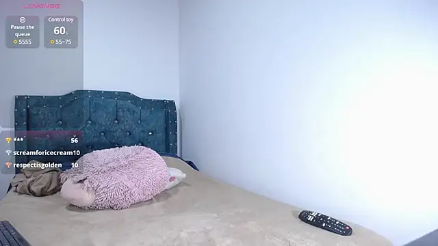 Snapshot of sofiamature01 chatting on 02/17/25, 12:43 sofiamature01 online show from 02/17/25, 12:43