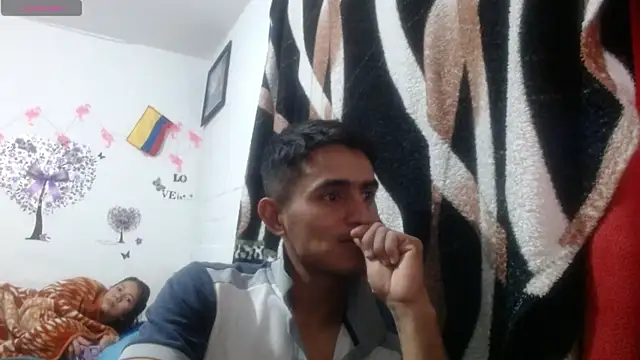 Snapshot of maria_and_angel chatting on 12/09/24, 11:24 maria and angel online show from 12/09/24, 11:24