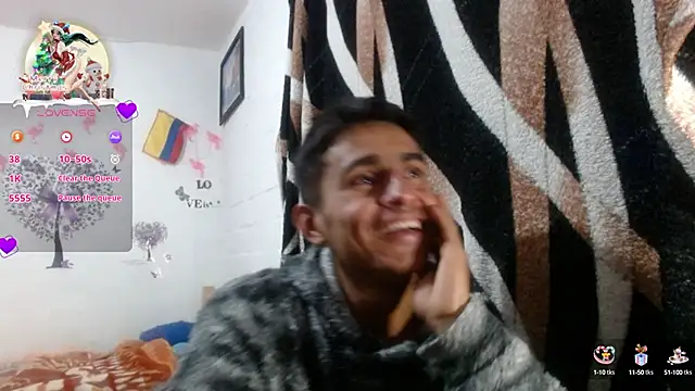 Snapshot of maria_and_angel chatting on 12/20/24, 02:19 maria and angel online show from 12/20/24, 02:19