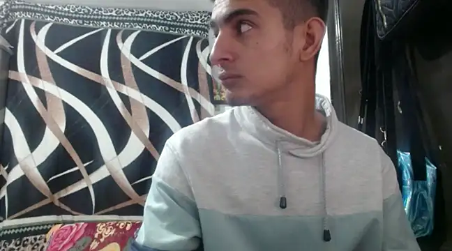 Snapshot of maria_and_angel chatting on 01/05/25, 02:06 maria and angel online show from 01/05/25, 02:06