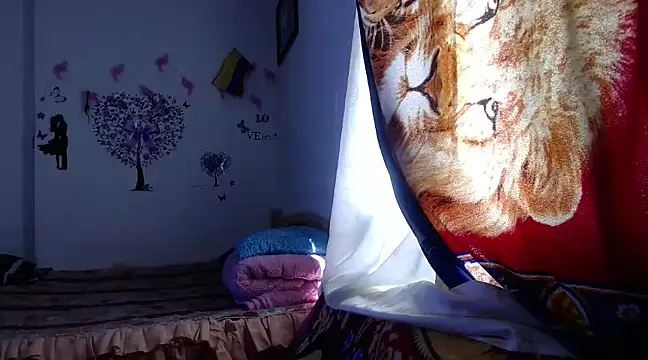 Snapshot of maria_and_angel chatting on 01/19/25, 06:21 maria and angel online show from 01/19/25, 06:21