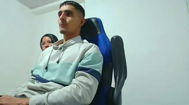 Snapshot of maria_and_angel chatting on 02/04/25, 02:49 maria and angel online show from 02/04/25, 02:49