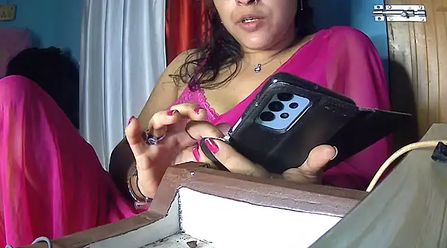 Snapshot of LOVERIAKOL chatting on 01/27/25, 07:35 LOVERIAKOL online show from 01/27/25, 07:35