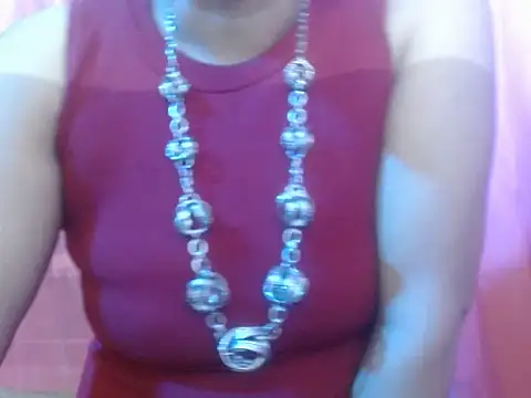 Snapshot of LOVERIAKOL chatting on 11/19/25, 12:49 LOVERIAKOL online show from 11/19/25, 12:49