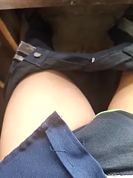 Snapshot of BustedKeeping chatting on 04/14/26, 05:02 BustedKeeping online show from 04/14/26, 05:02