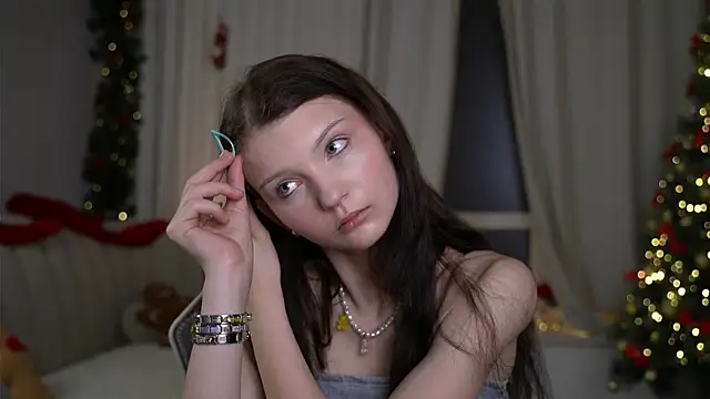 CindyGarrison online show from 12/18/25, 11:44