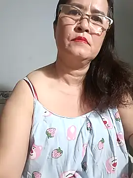 Snapshot of phnz chatting on 01/23/25, 06:24 phnz online show from 01/23/25, 06:24