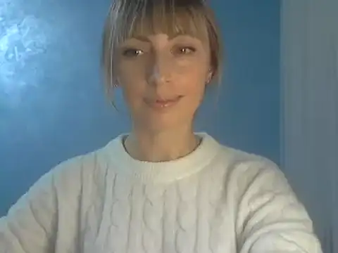 Snapshot of EffectMaya chatting on 12/09/24, 07:07 EffectMaya online show from 12/09/24, 07:07