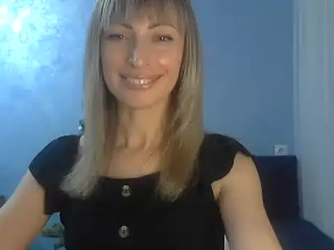 Snapshot of EffectMaya chatting on 01/07/25, 04:48 EffectMaya online show from 01/07/25, 04:48