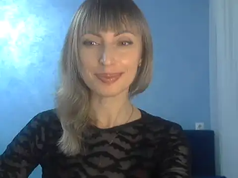 Snapshot of EffectMaya chatting on 01/19/25, 05:28 EffectMaya online show from 01/19/25, 05:28