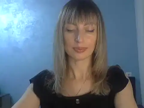 Snapshot of EffectMaya chatting on 01/29/25, 07:22 EffectMaya online show from 01/29/25, 07:22