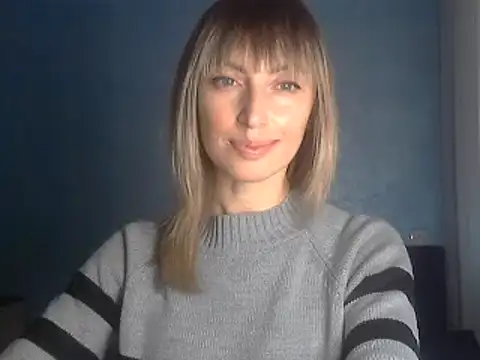 Snapshot of EffectMaya chatting on 02/06/25, 12:16 EffectMaya online show from 02/06/25, 12:16