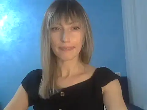 Snapshot of EffectMaya chatting on 02/10/25, 01:55 EffectMaya online show from 02/10/25, 01:55