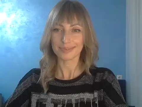 Snapshot of EffectMaya chatting on 02/13/25, 07:42 EffectMaya online show from 02/13/25, 07:42