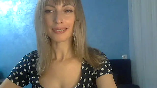 Snapshot of EffectMaya chatting on 02/15/25, 05:28 EffectMaya online show from 02/15/25, 05:28