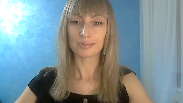 Snapshot of EffectMaya chatting on 03/19/25, 02:24 EffectMaya online show from 03/19/25, 02:24