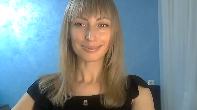 Snapshot of EffectMaya chatting on 03/19/25, 06:34 EffectMaya online show from 03/19/25, 06:34