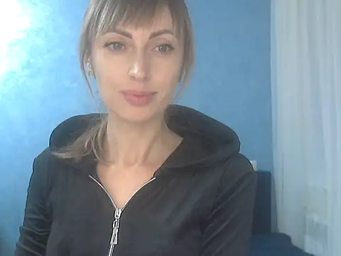 Snapshot of EffectMaya chatting on 10/02/25, 12:45 EffectMaya online show from 10/02/25, 12:45