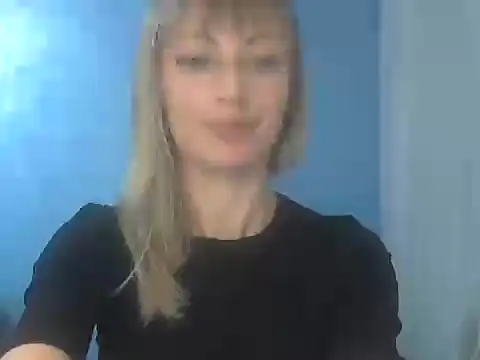 Snapshot of EffectMaya chatting on 11/06/25, 07:15 EffectMaya online show from 11/06/25, 07:15