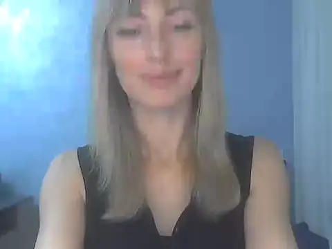 Snapshot of EffectMaya chatting on 11/07/25, 03:23 EffectMaya online show from 11/07/25, 03:23