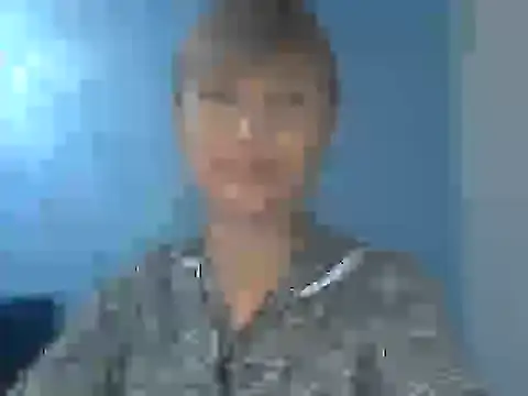 Snapshot of EffectMaya chatting on 11/22/25, 03:00 EffectMaya online show from 11/22/25, 03:00