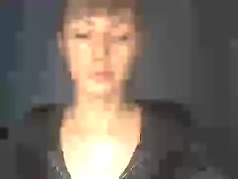 Snapshot of EffectMaya chatting on 12/18/25, 04:02 EffectMaya online show from 12/18/25, 04:02