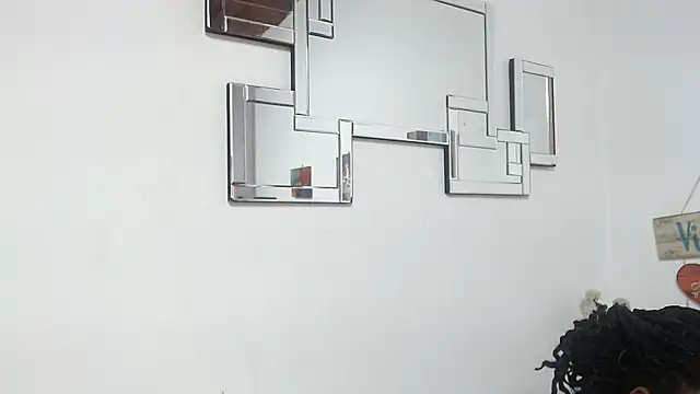 Madeline Woods online show from 10/10/25, 11:53