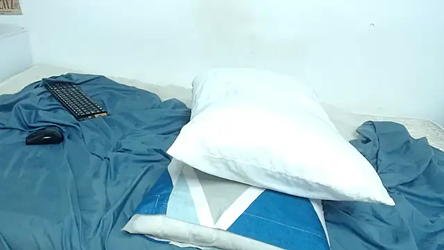 Madeline Woods online show from 10/14/25, 11:16