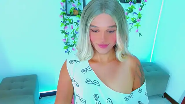 Snapshot of TaylorMon chatting on 02/06/26, 12:59 TaylorMon online show from 02/06/26, 12:59