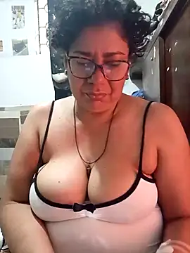 Snapshot of sorbetico_perverse chatting on 04/26/26, 12:58 sorbetico perverse online show from 04/26/26, 12:58