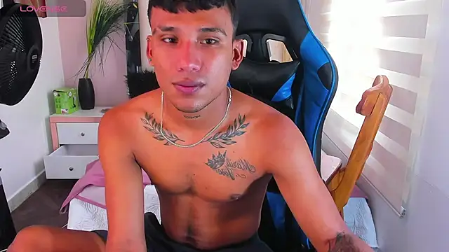 Backsex boy online show from 03/12/25, 04:02