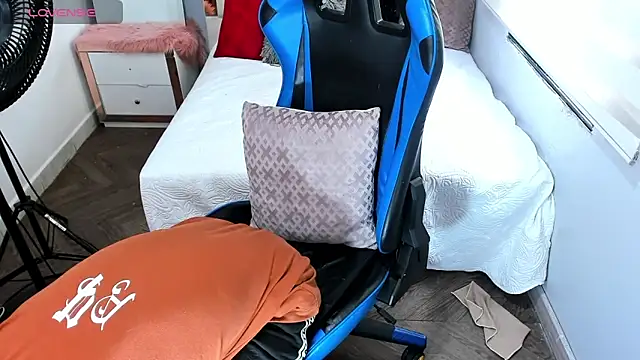 Backsex boy online show from 09/08/25, 03:00