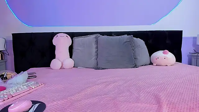 Snapshot of Julieta_Cortes__ chatting on 10/24/25, 12:56 Julieta Cortes online show from 10/24/25, 12:56