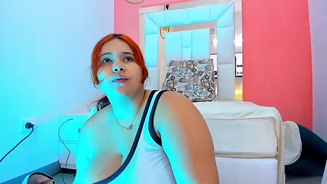 Alanna hot3 online show from 02/25/25, 07:36