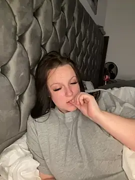 riri bstvx online show from 02/09/25, 01:22