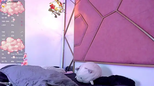 Yuri Stars online show from 03/06/25, 12:54