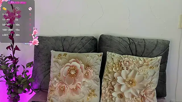 Snapshot of NayeCloud chatting on 06/02/26, 03:08 NayeCloud online show from 06/02/26, 03:08