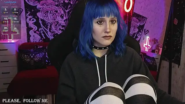 Snapshot of little_Elika chatting on 01/19/25, 08:51 little Elika online show from 01/19/25, 08:51