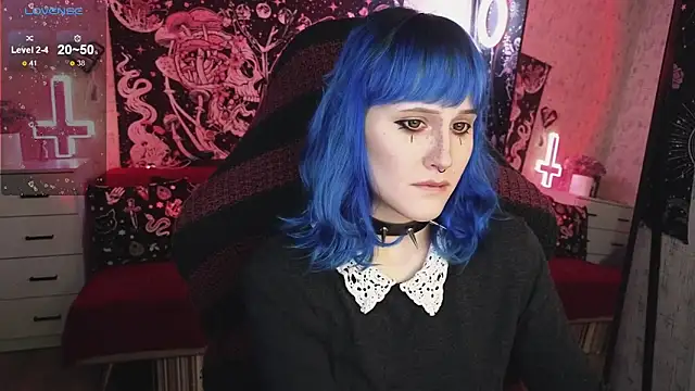 Snapshot of little_Elika chatting on 02/13/25, 07:31 little Elika online show from 02/13/25, 07:31