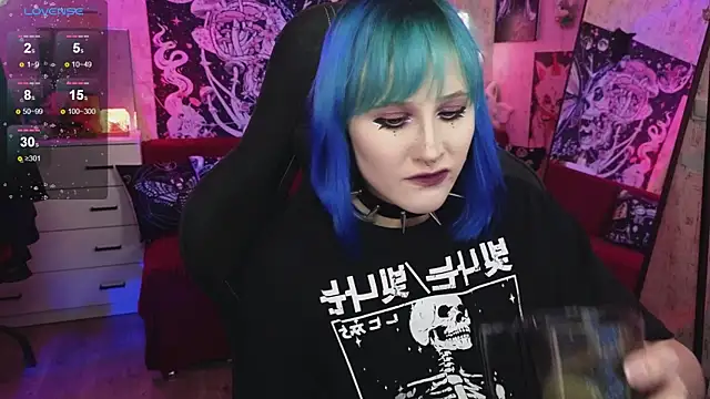 Snapshot of little_Elika chatting on 10/03/25, 09:56 little Elika online show from 10/03/25, 09:56