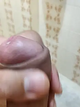 Snapshot of carvalhesco chatting on 02/08/26, 01:53 carvalhesco online show from 02/08/26, 01:53