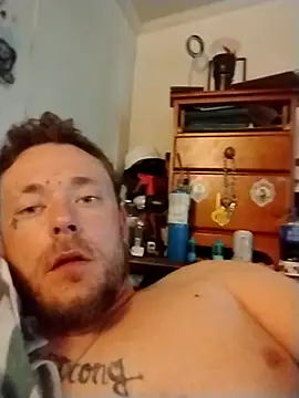 Snapshot of dadyyD95 chatting on 04/10/26, 12:21 dadyyD95 online show from 04/10/26, 12:21