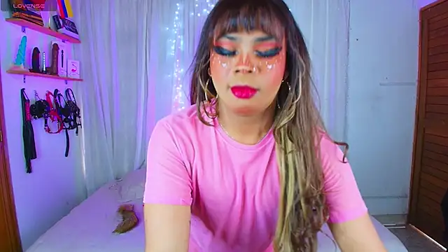 CuteRomi online show from 02/05/25, 06:37