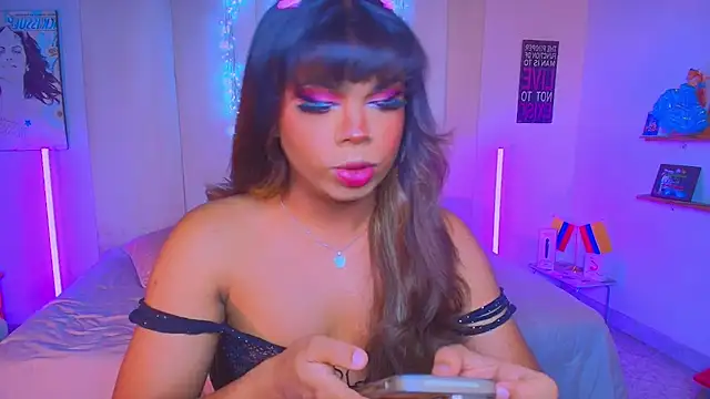 CuteRomi online show from 09/10/25, 11:27