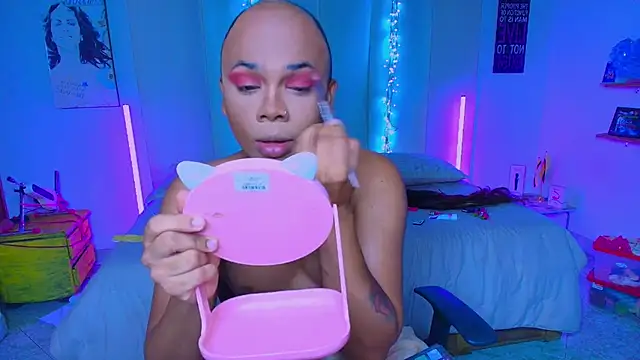 CuteRomi online show from 09/27/25, 03:44