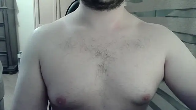 Snapshot of Himbo_fox chatting on 03/10/26, 06:18 Himbo fox online show from 03/10/26, 06:18