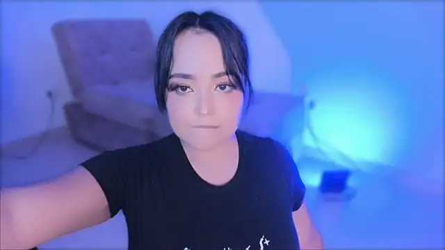 Snapshot of ValeryySoto_ chatting on 02/14/25, 12:30 ValeryySoto online show from 02/14/25, 12:30