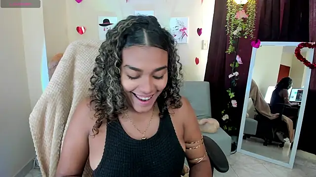 aleja montiel   online show from 03/10/25, 12:48