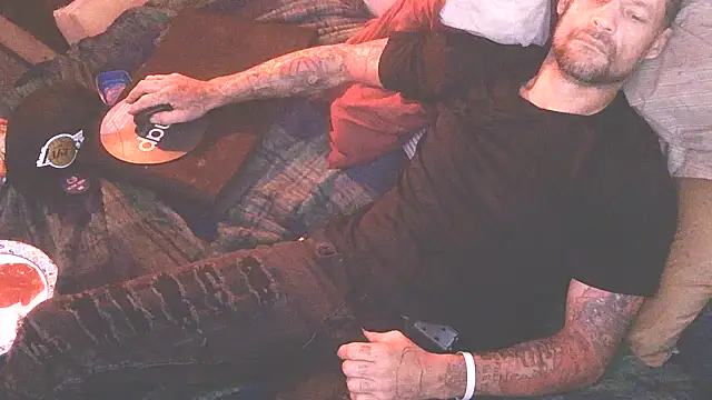 Snapshot of TheOneYouLove69 chatting on 03/12/26, 05:08 TheOneYouLove69 online show from 03/12/26, 05:08